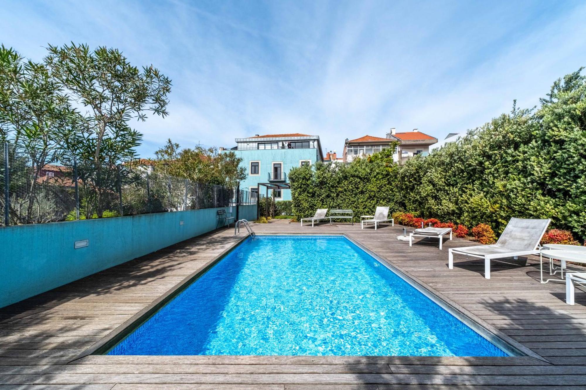 Hm - Downtown Swimming Pool *